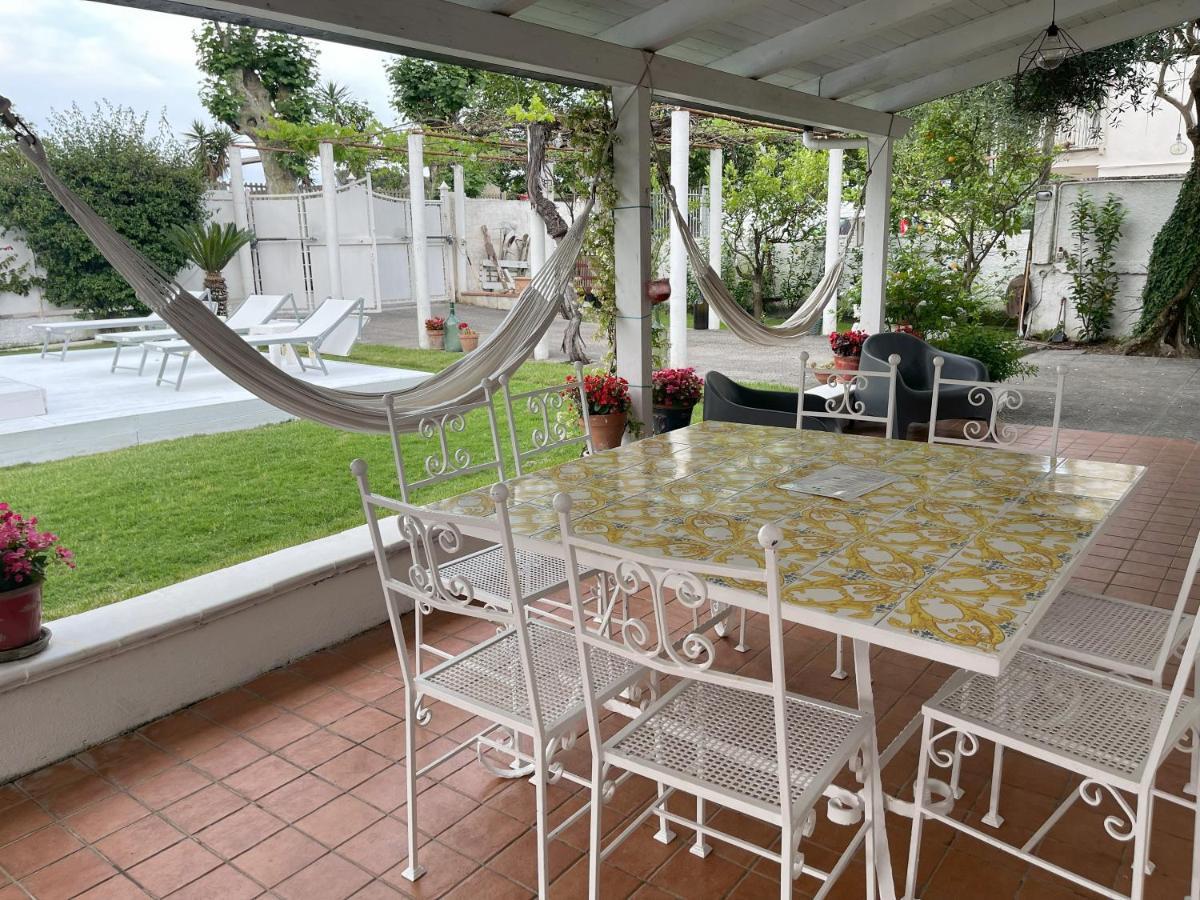 Villa Avvocato Catapano ปอนเตกัญญาโน ภายนอก รูปภาพ